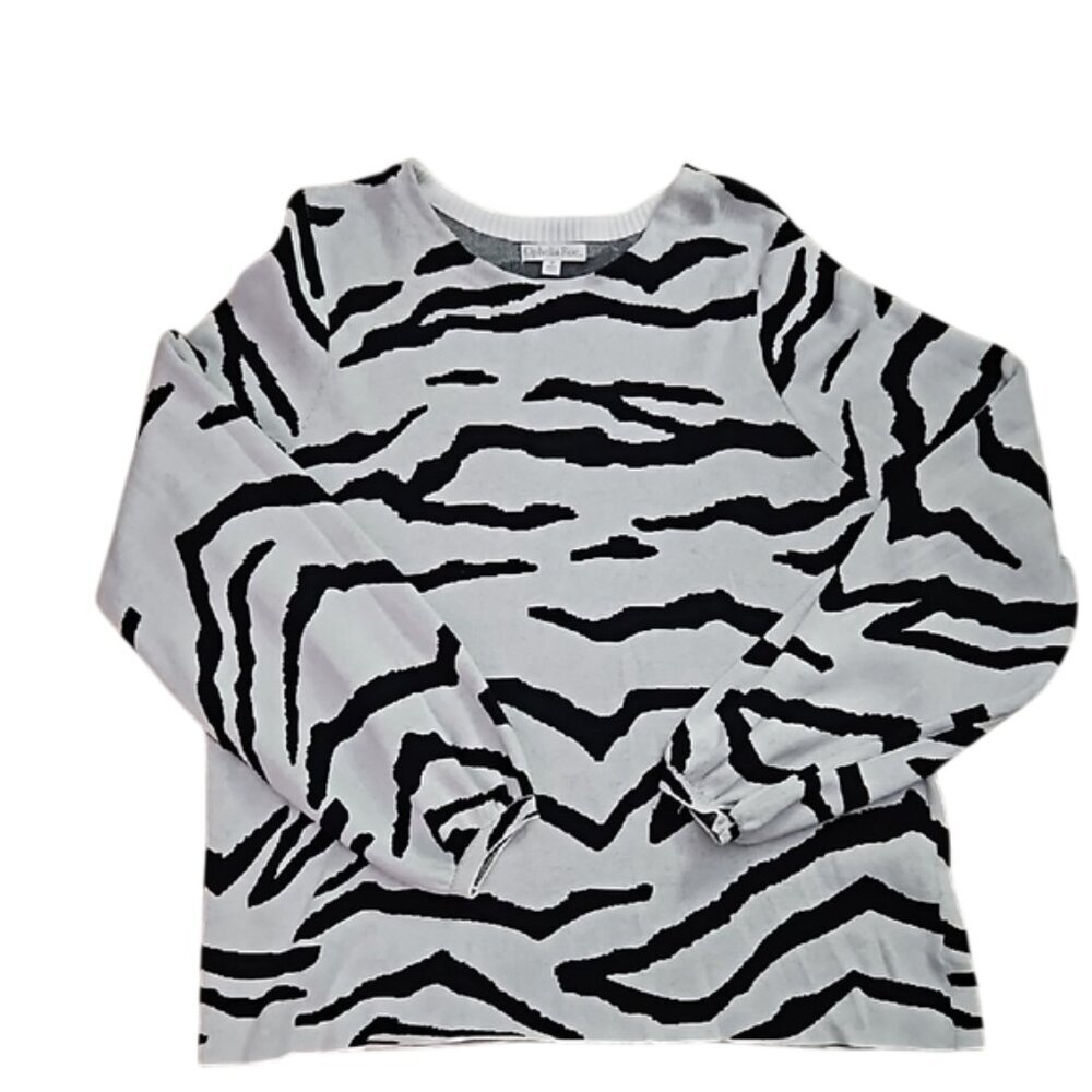 Ophelia Rose Womens 1X Tiger Stripe Sweater White/Black Animal Print Big Cat